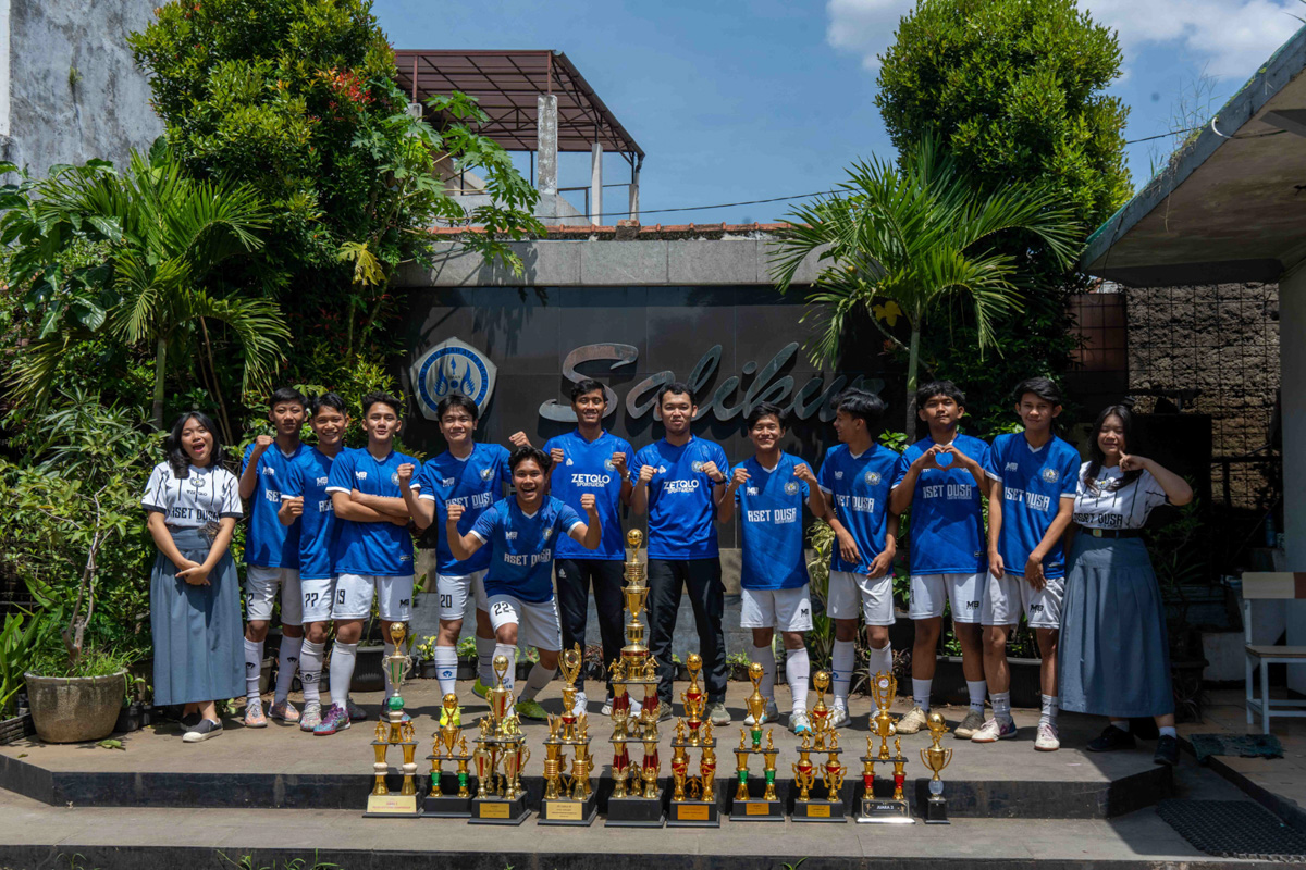 FUTSAL — Ekstrakulikuler SMAN 21 Bandung