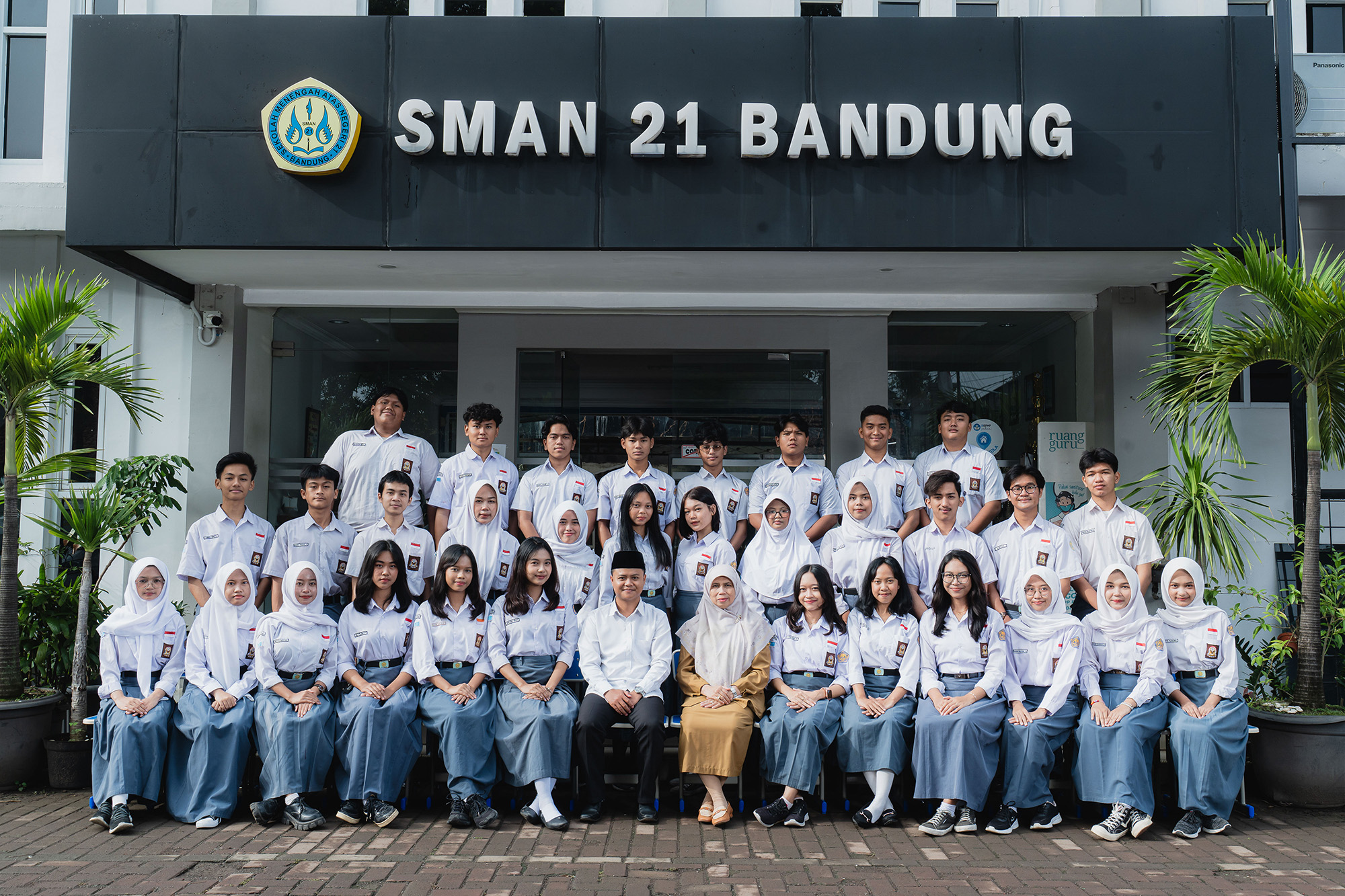 Profil kelas xii-1 - SMAN 21 Bandung 2025