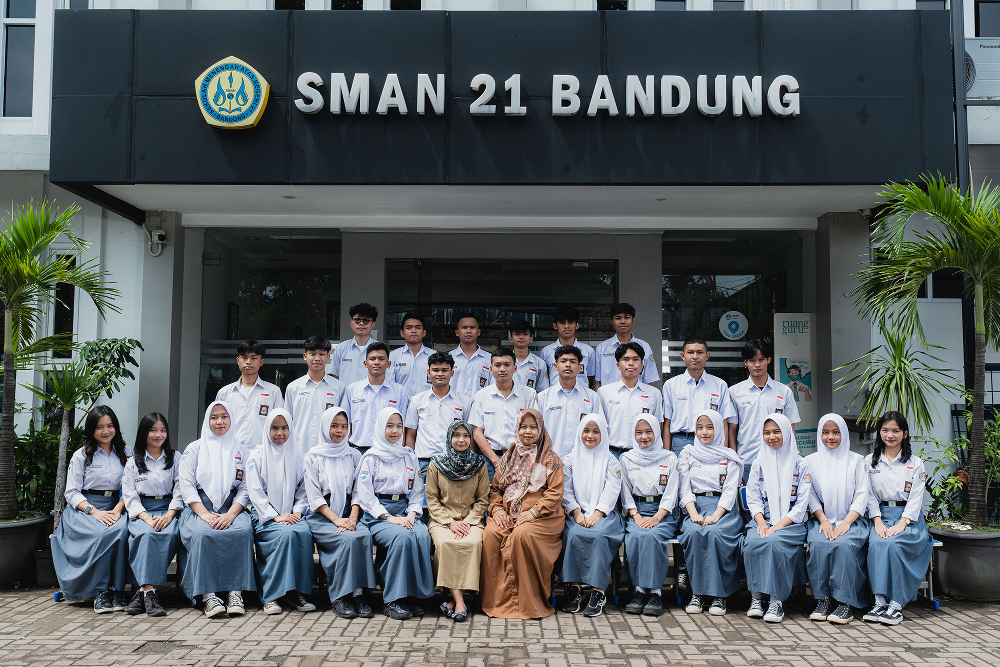 Profil kelas xii-11 - SMAN 21 Bandung 2025