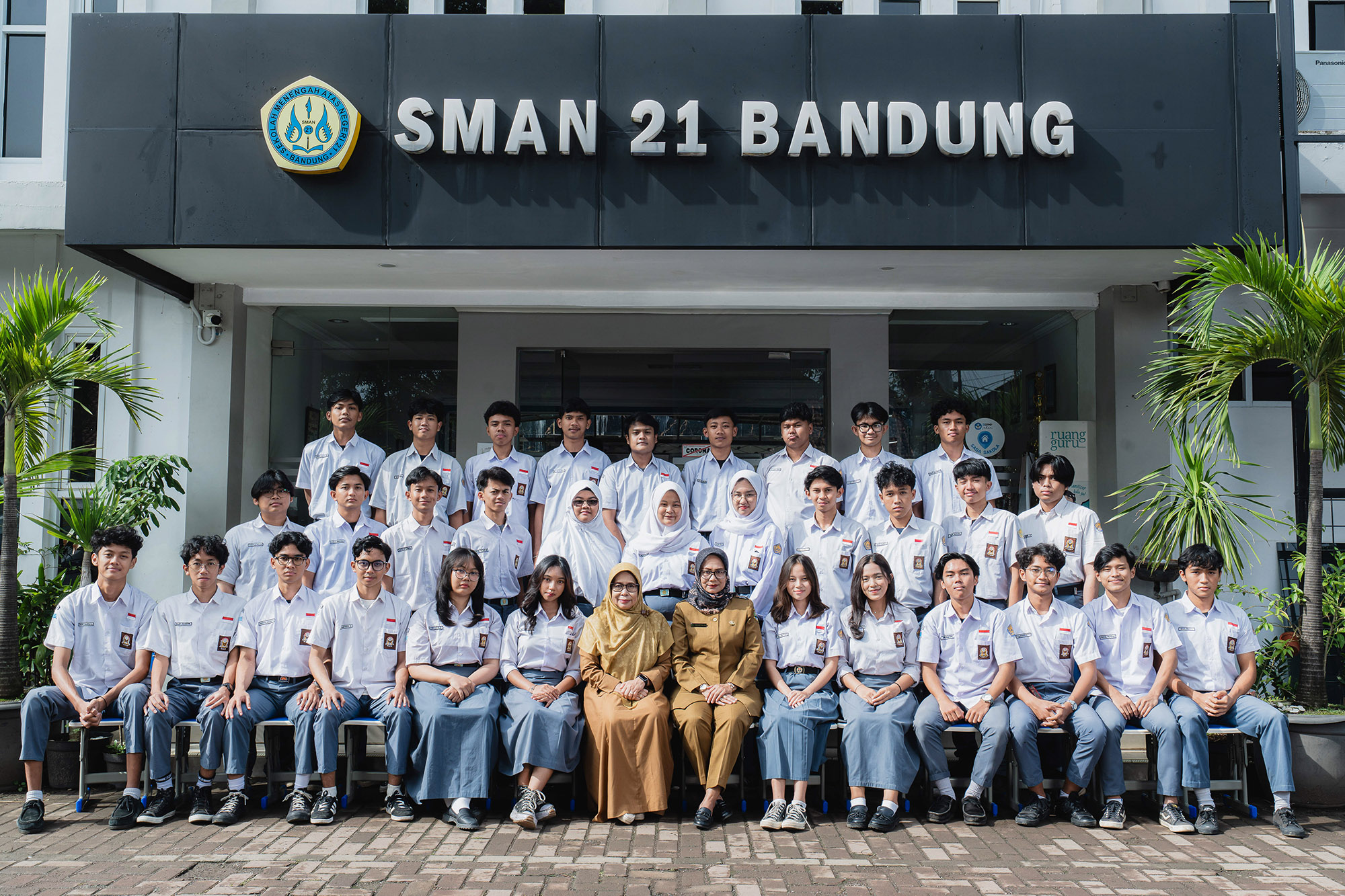 Profil kelas xii-5 - SMAN 21 Bandung 2025