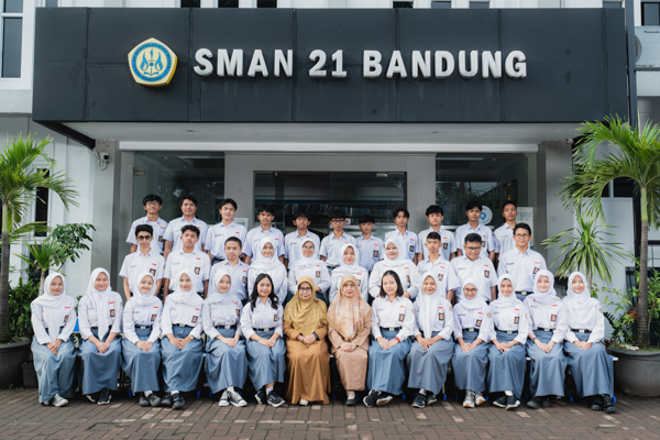 xii-1 - SMAN 21 Bandung