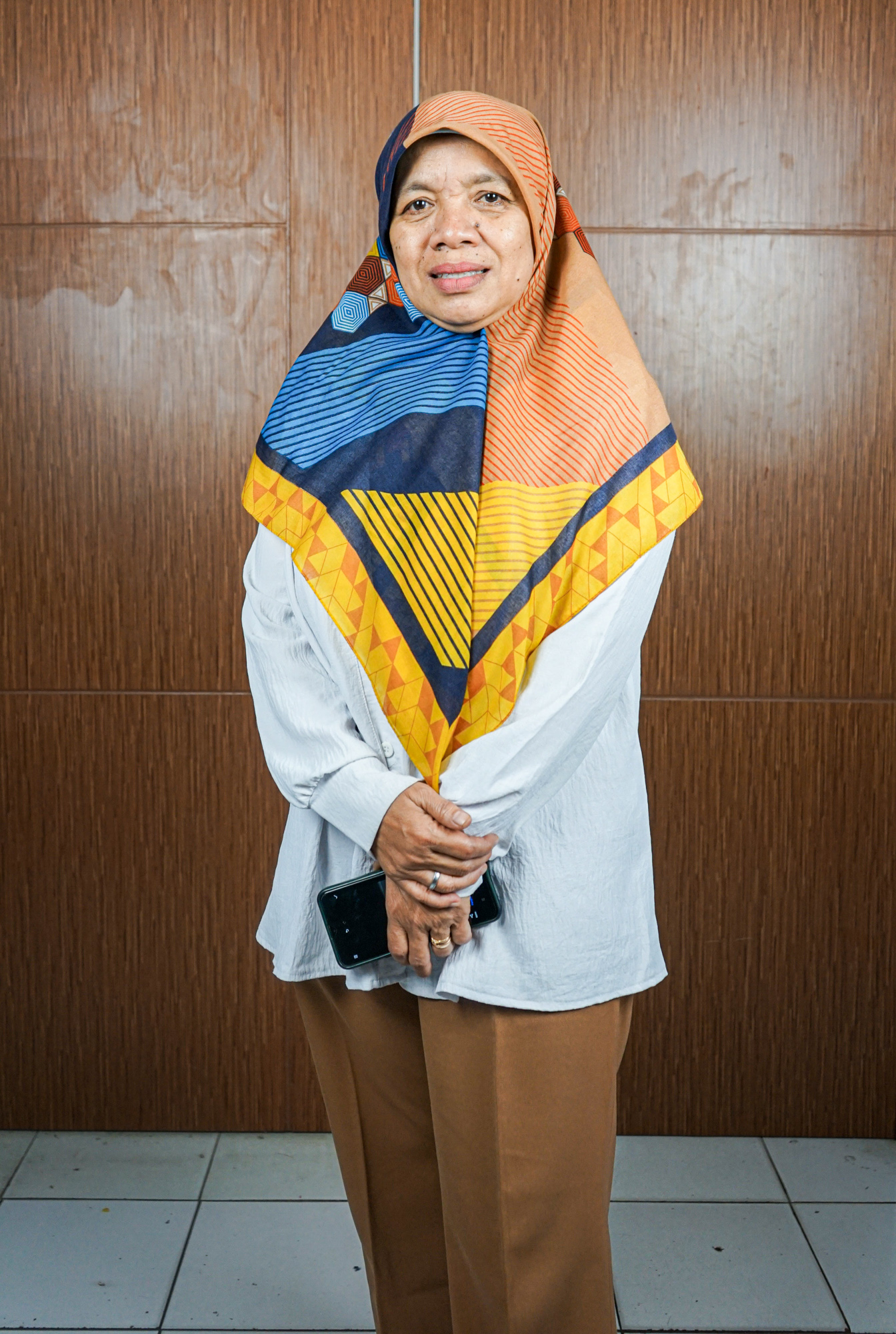 Bu Dede - Staff Name - SMAN 21 Bandung class 2025