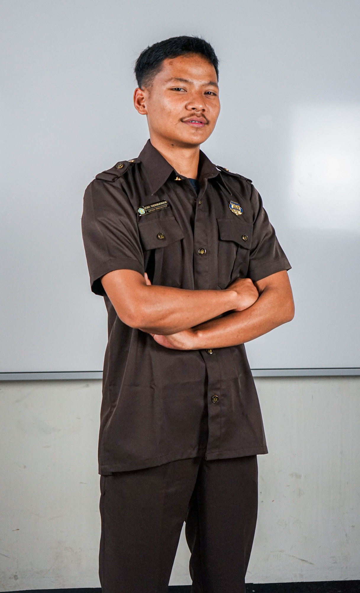 Pak Kiki - Staff Name - SMAN 21 Bandung class 2025